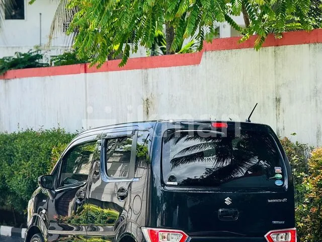 Suzuki Wagon R 2017 photo 4