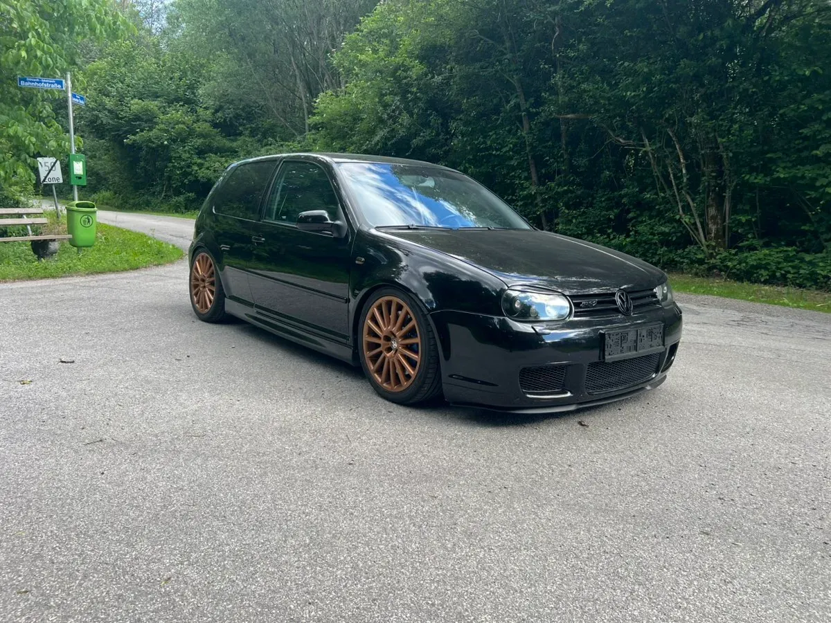 Volkswagen Golf 2003 photo 2