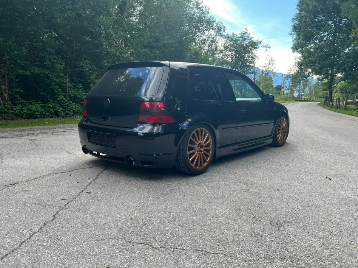 Volkswagen Golf 2003 photo 3