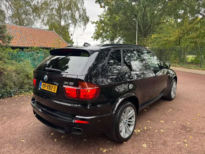 BMW X5 2011 photo 5