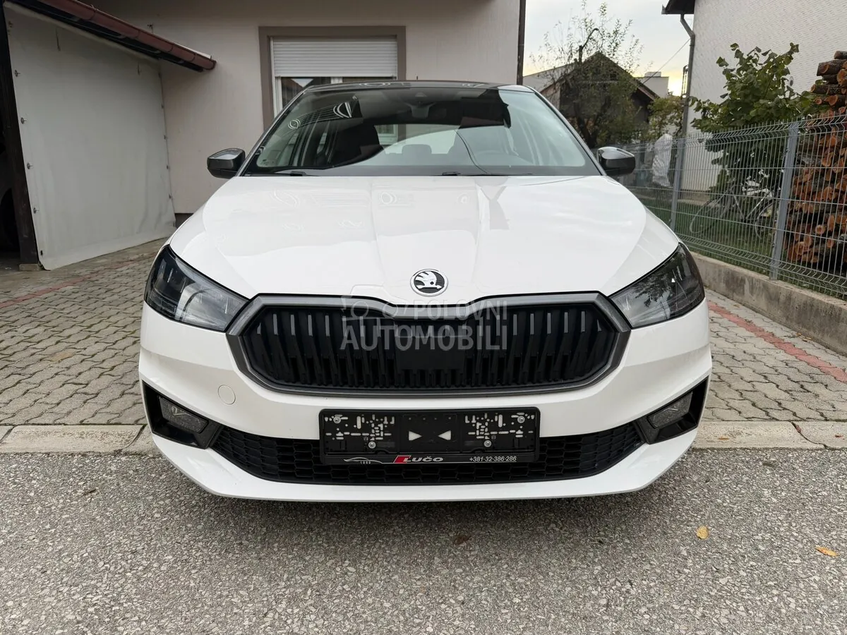 Skoda Fabia 2023 photo 2