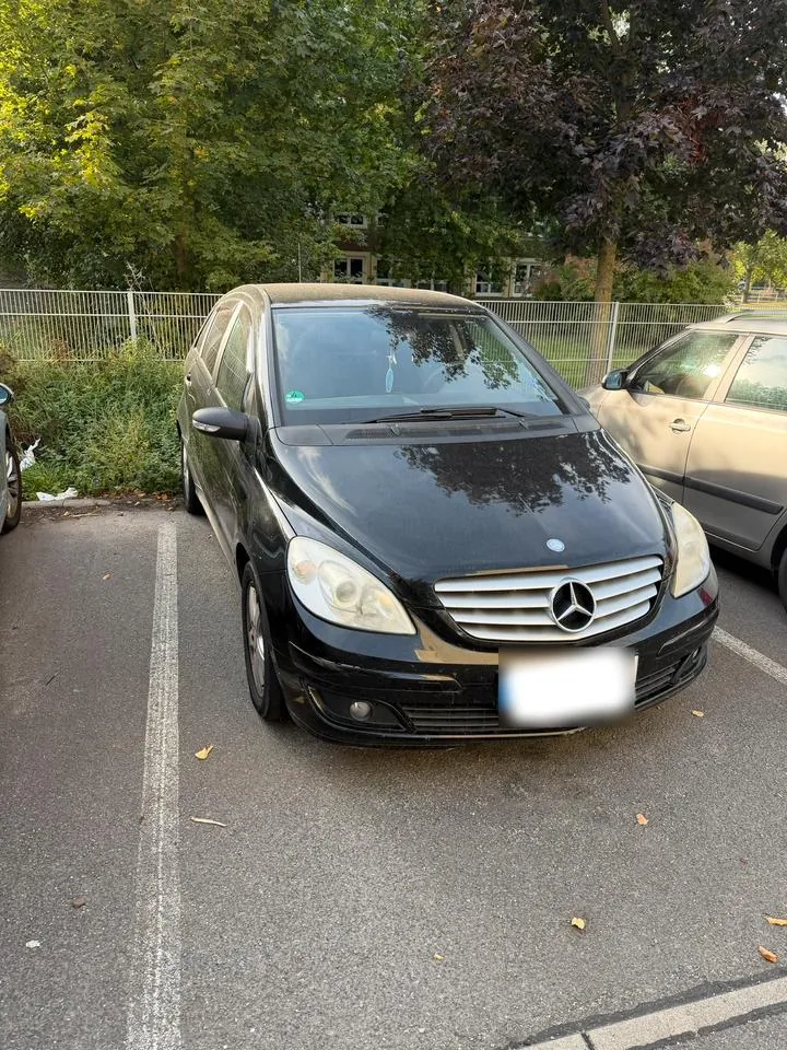 Mercedes-Benz B200