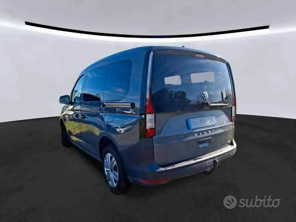 Volkswagen Caddy 2023 photo 2