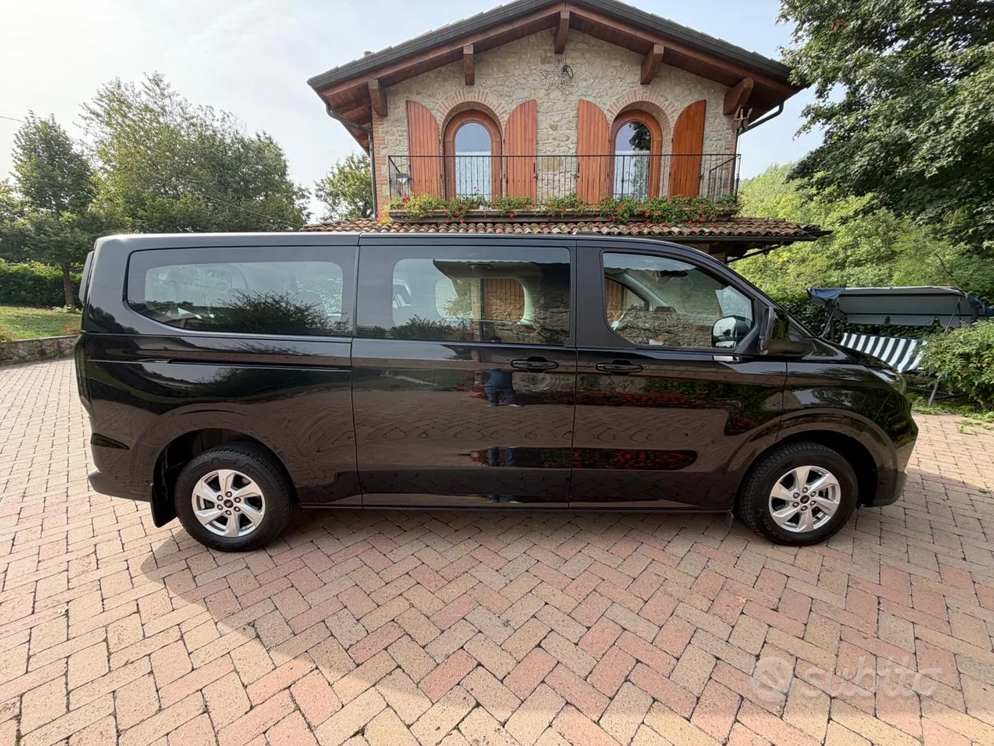 Ford Tourneo Custom 2025 photo 5