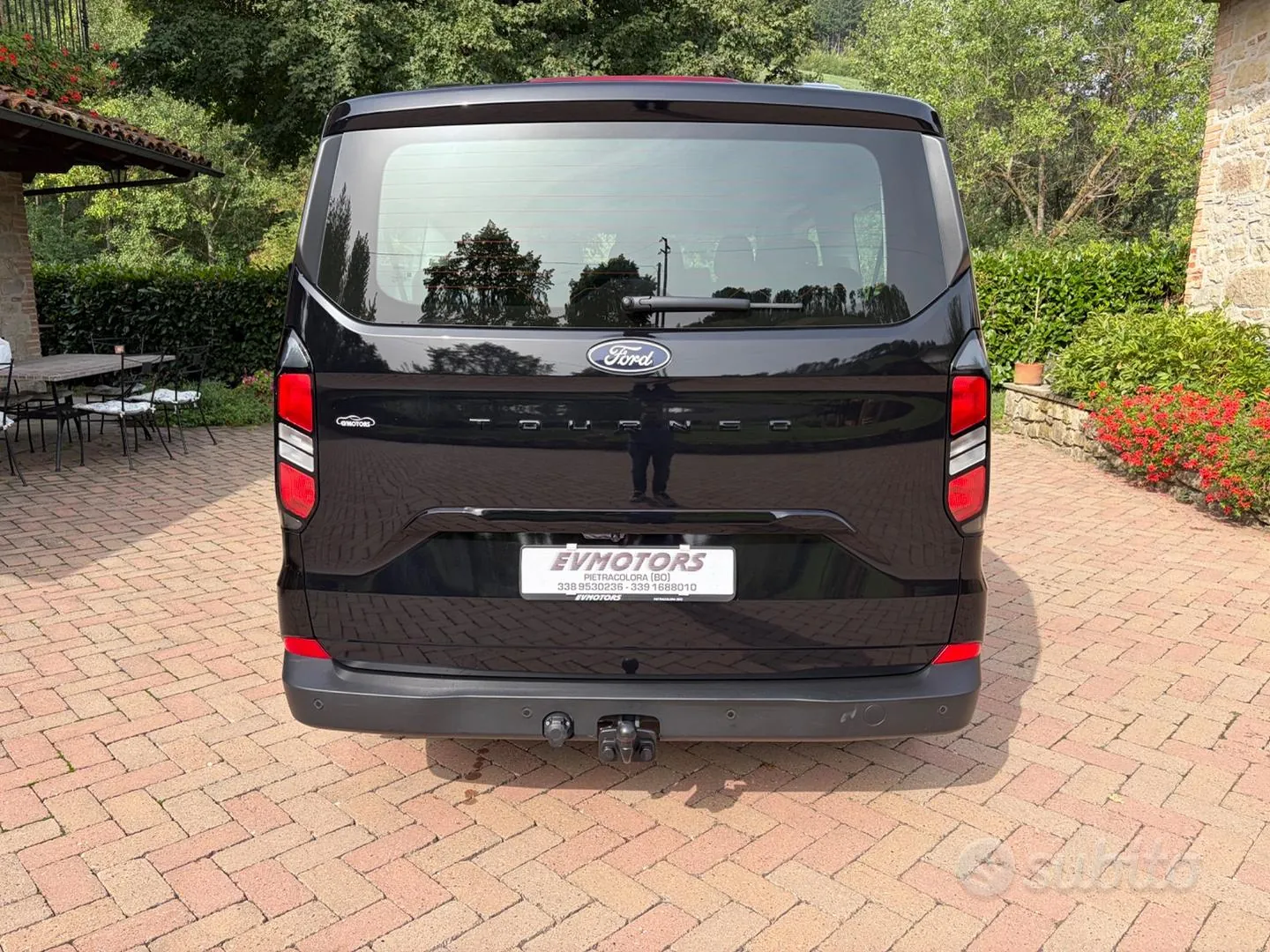 Ford Tourneo Custom 2025 photo 3