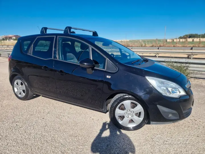 Opel Meriva 2012 photo 2