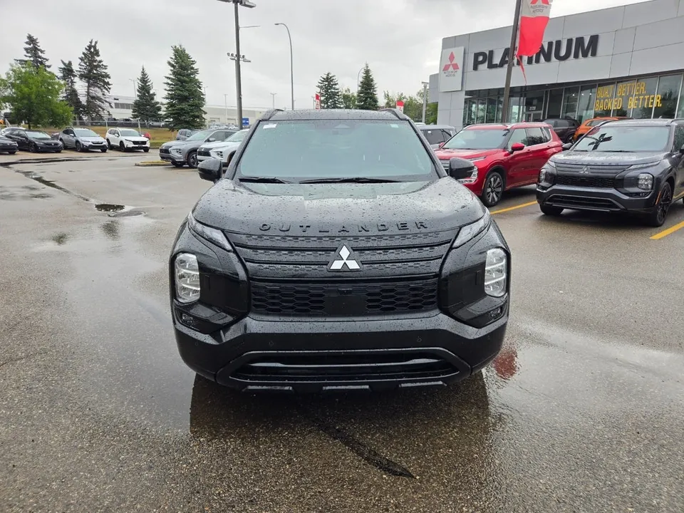 Mitsubishi Outlander 2024 photo 2