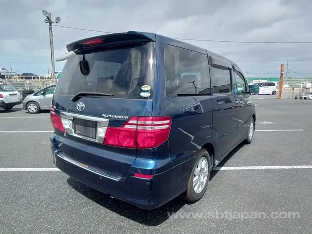 Toyota Alphard 2005 photo 4