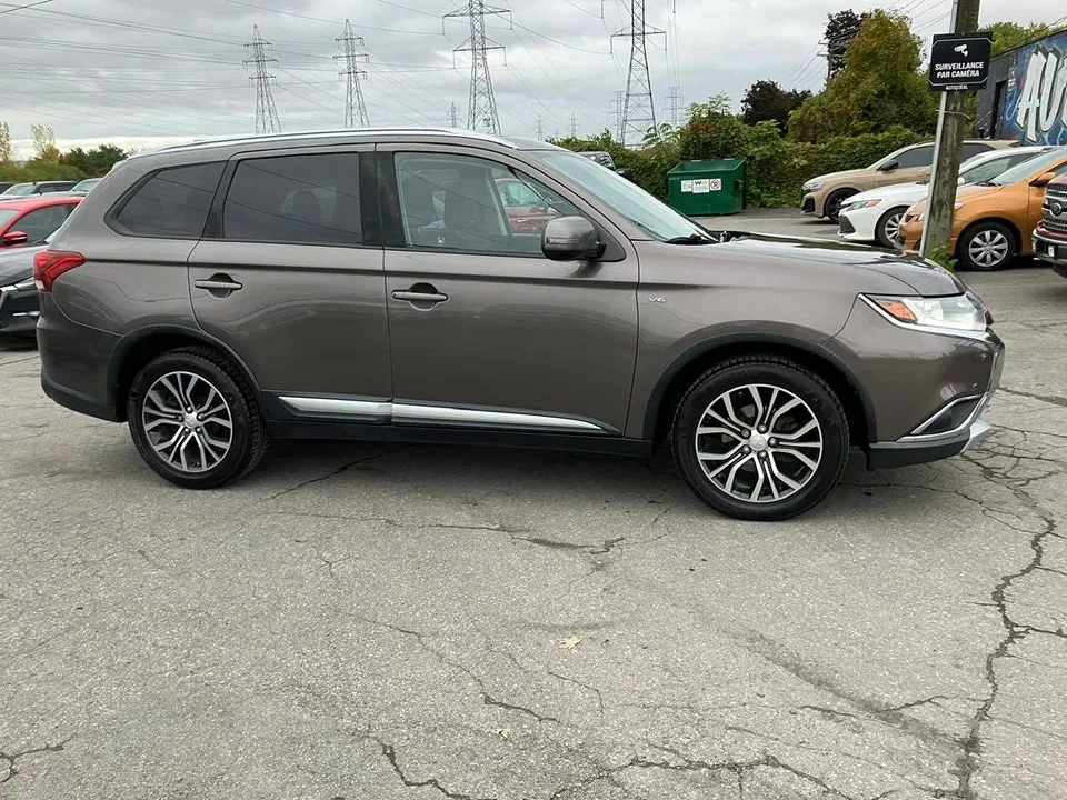 Mitsubishi Outlander 2017 photo 4