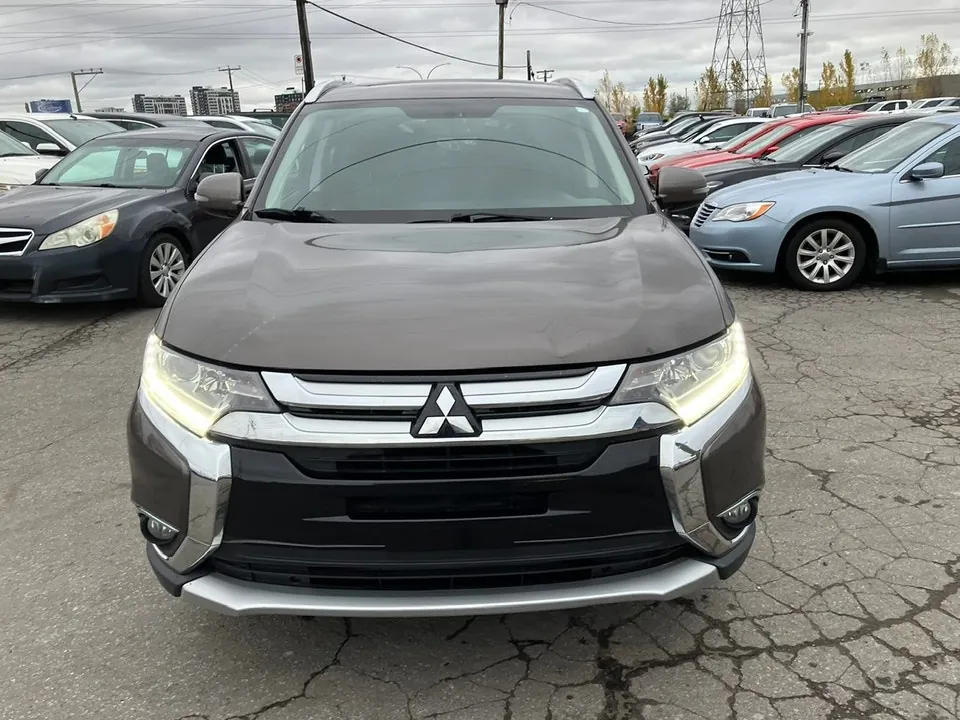 Mitsubishi Outlander 2017 photo 2