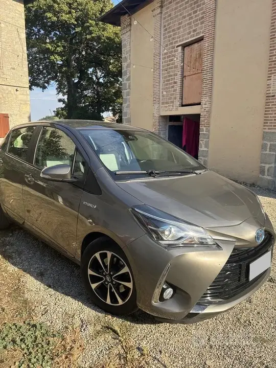 Toyota Yaris 2018 photo 3