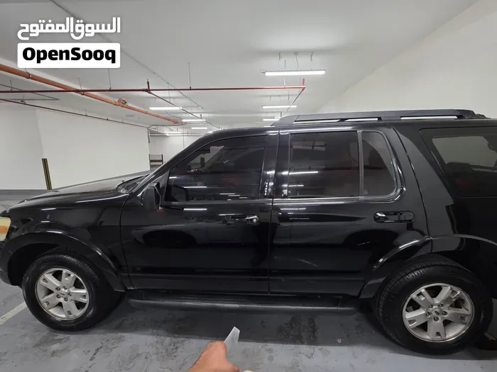 Ford Explorer 2010 photo 2