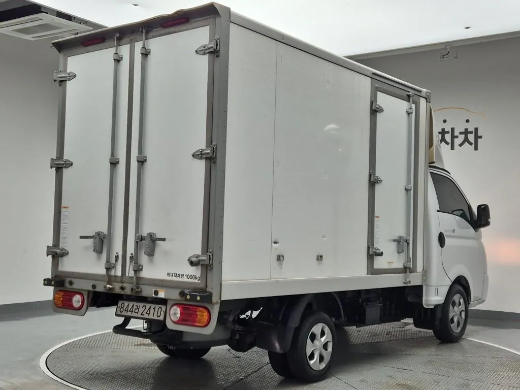 Hyundai Porter 2024 photo 3