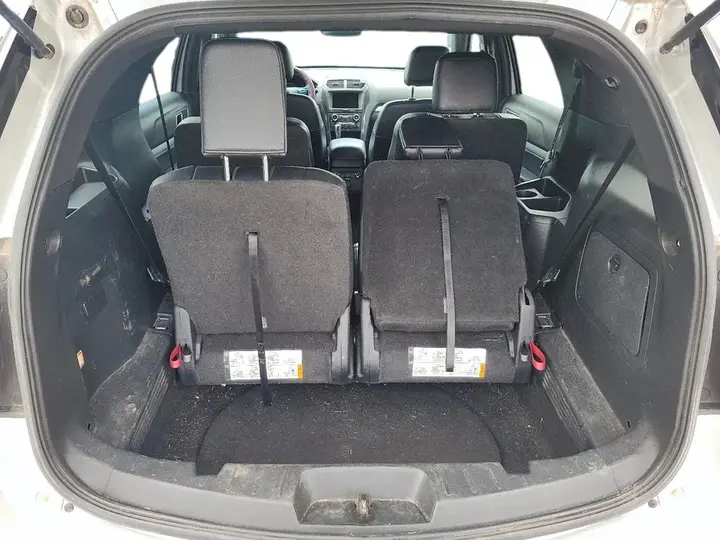 Ford Explorer 2016 photo 4