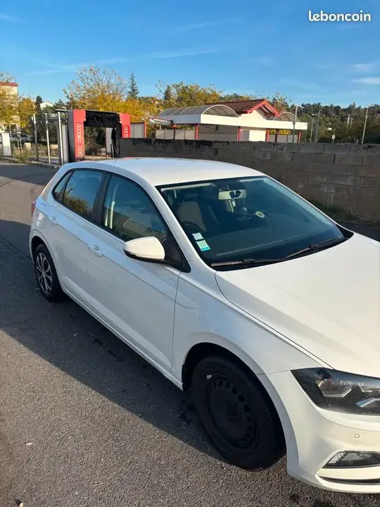 Volkswagen Polo 2018 photo 2