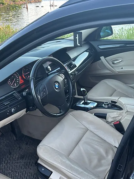 BMW 520D 2009 photo 2