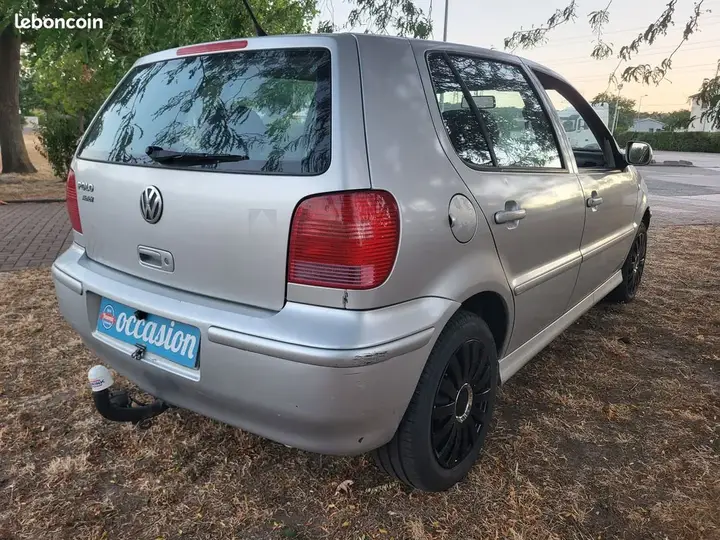Volkswagen Polo 2001 photo 2