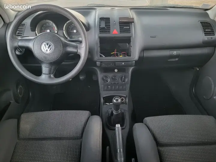 Volkswagen Polo 2001 photo 3