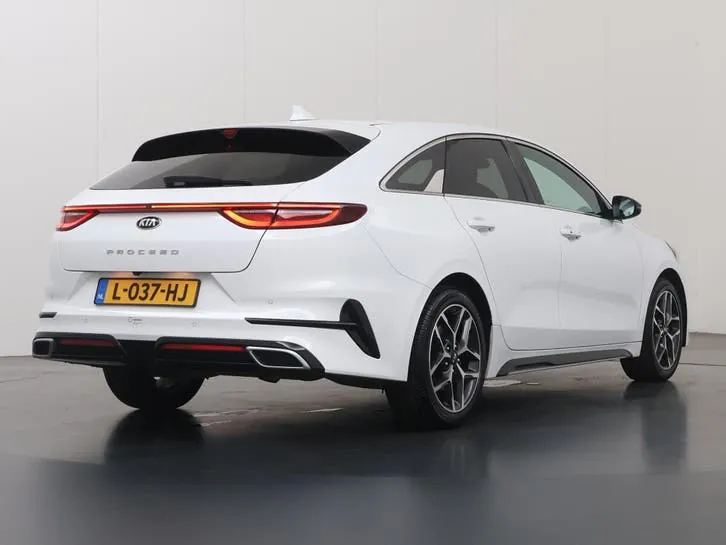 Kia Proceed 2021 photo 2