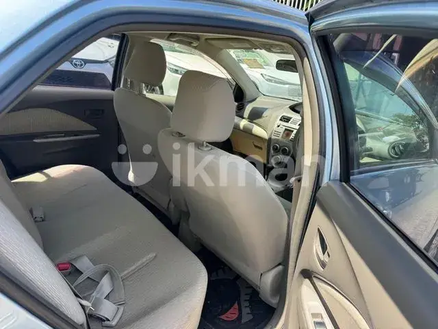 Toyota Belta 2012 photo 2