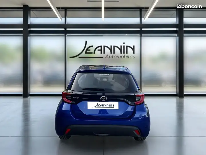 Toyota Yaris 2023 photo 4