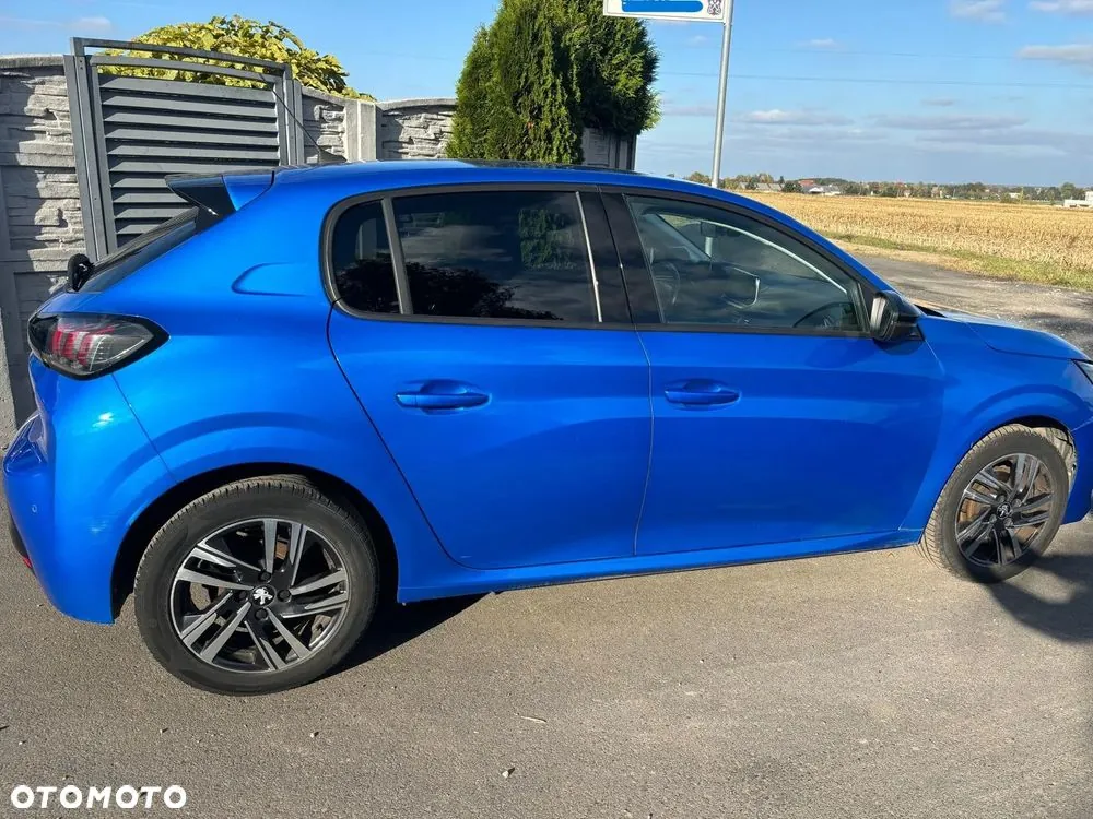 Peugeot 208 2022 photo 2