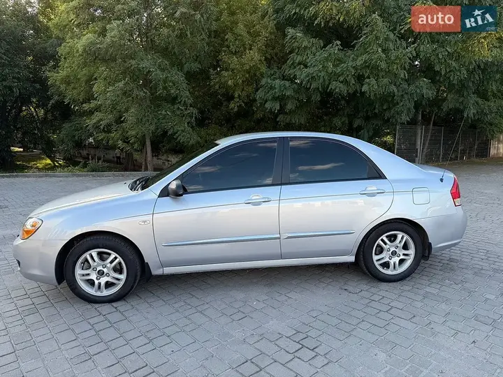 Kia Cerato 2007 photo 4