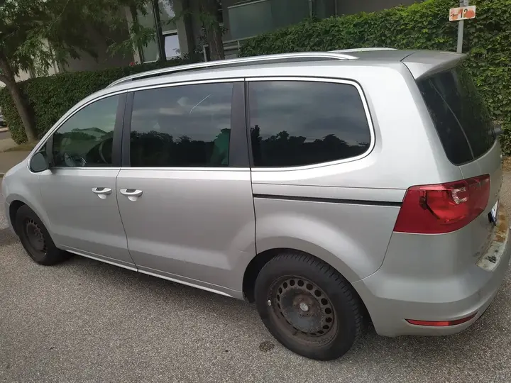 Seat Alhambra 2011 photo 3