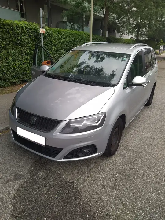 Seat Alhambra 2011 photo 2