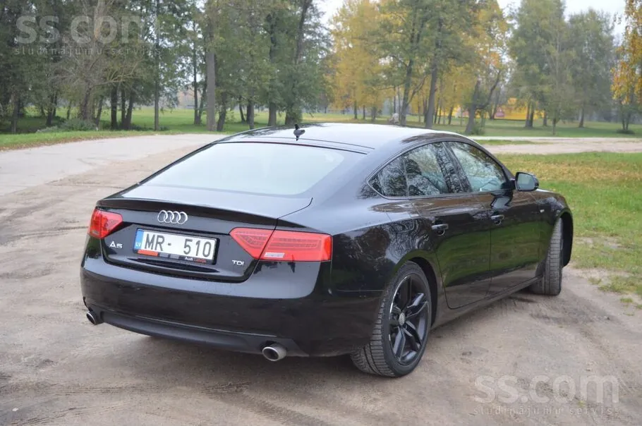 Audi A5 2011 photo 3