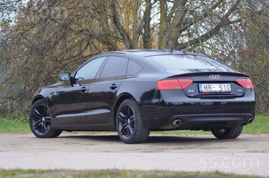 Audi A5 2011 photo 5