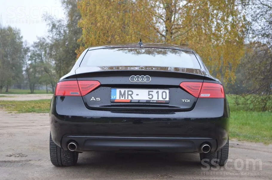 Audi A5 2011 photo 4
