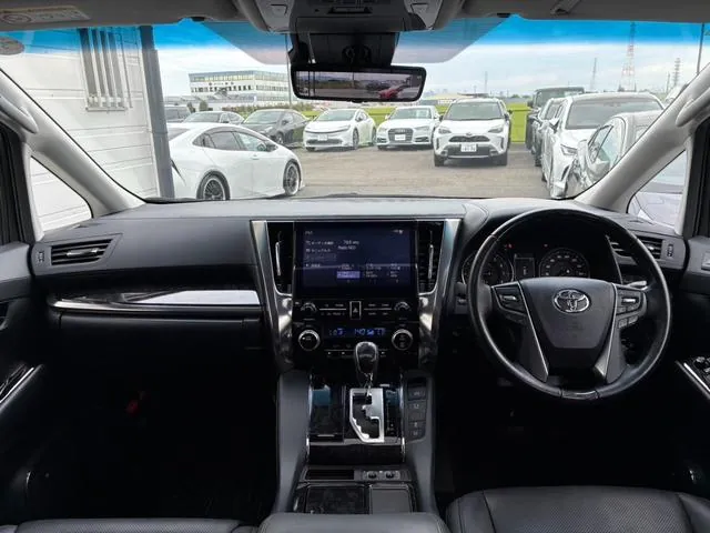 Toyota Alfaard 2020 photo 2