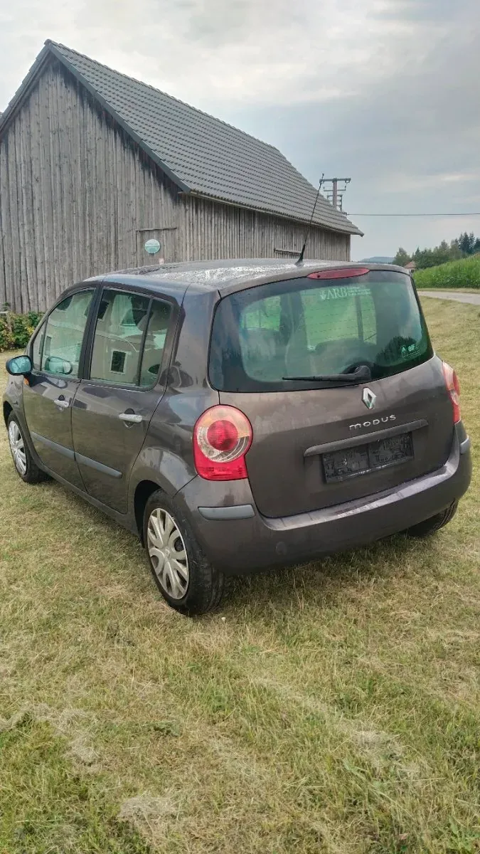 Renault Modus 2006 photo 2