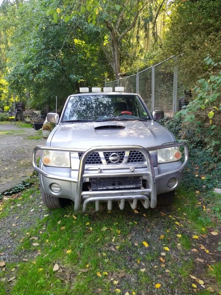 Nissan Navara D22