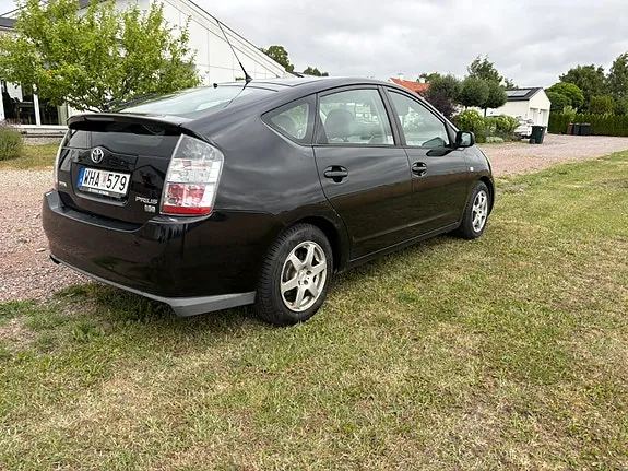 Toyota Prius 2004 photo 4