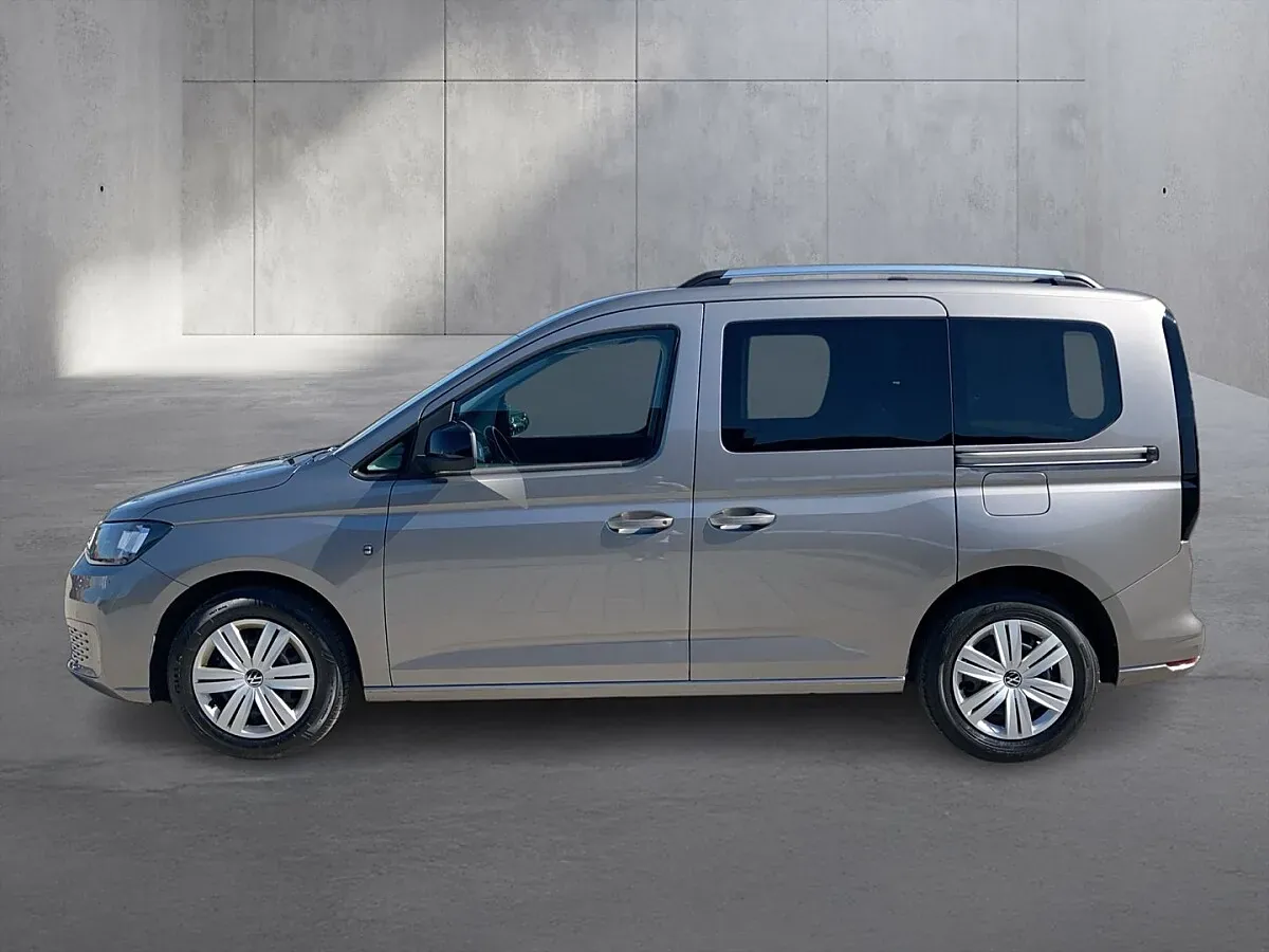 Volkswagen Caddy 2023 photo 2