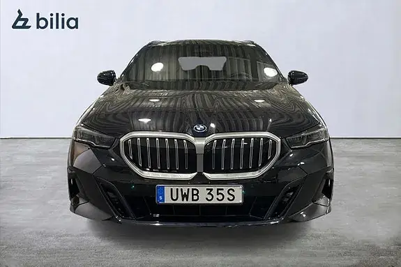 BMW 530E 2026 photo 5