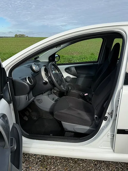 Citroen C1 2010 photo 3