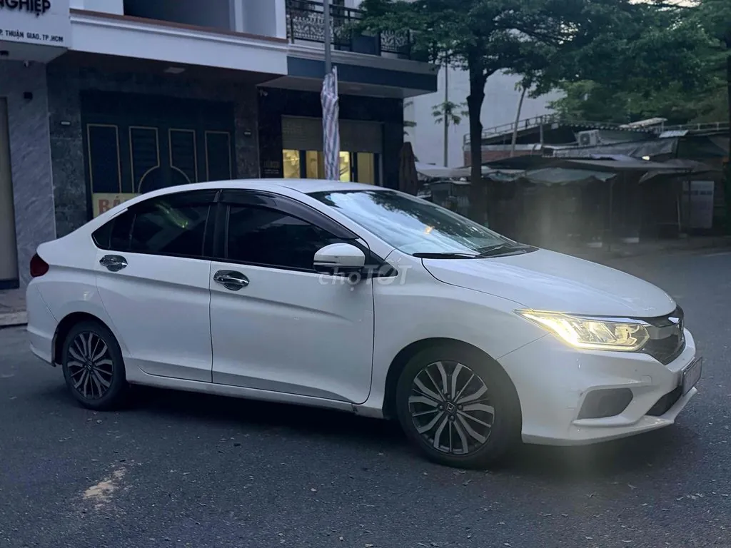 Honda City 2018 photo 3