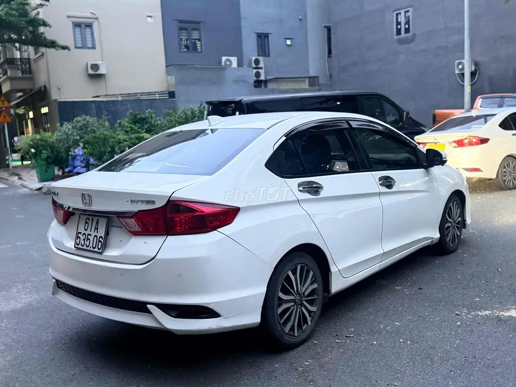 Honda City 2018 photo 4
