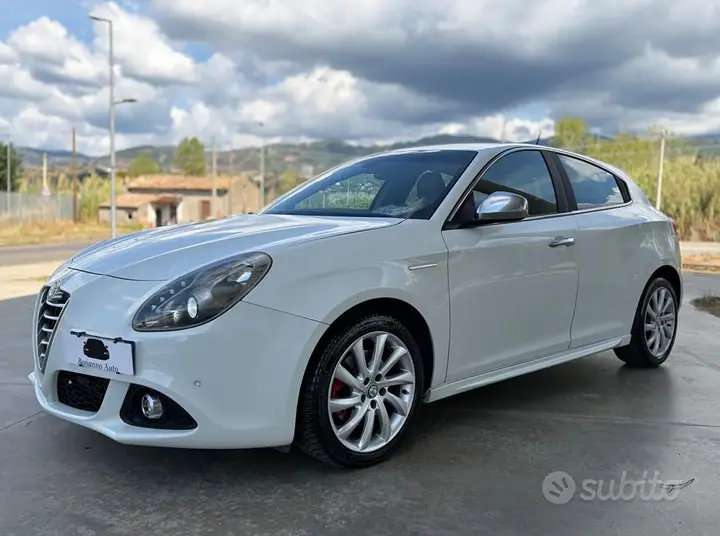 Alfa Romeo Giulietta 2014 photo 3