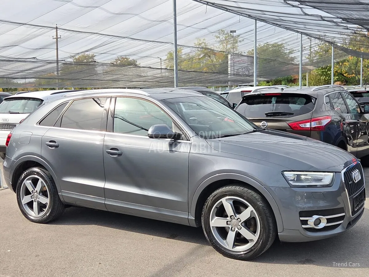 Audi Q3 2012 photo 4