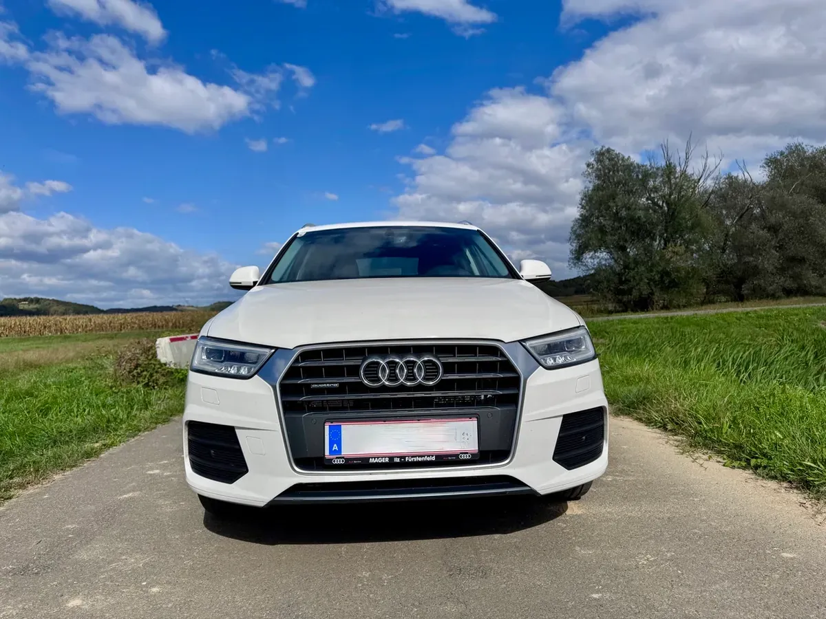 Audi Q3 2016 photo 2