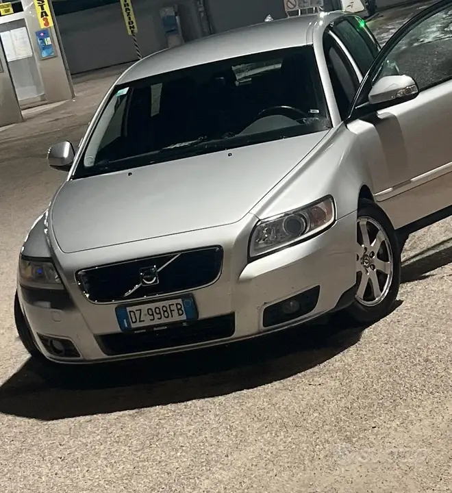 Volvo V50