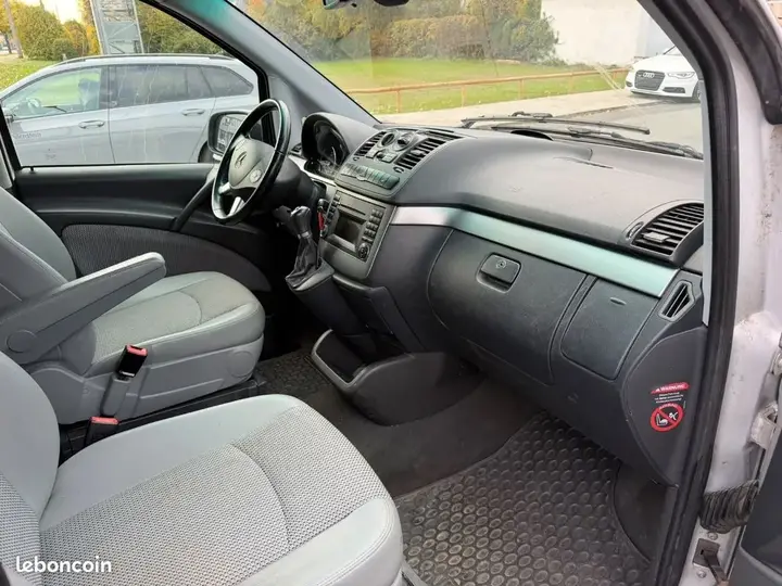 Mercedes-Benz Viano 2013 photo 3
