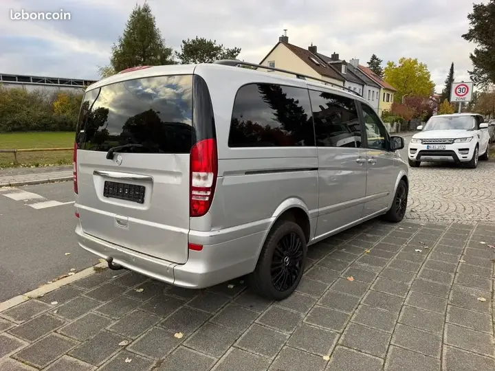 Mercedes-Benz Viano 2013 photo 4