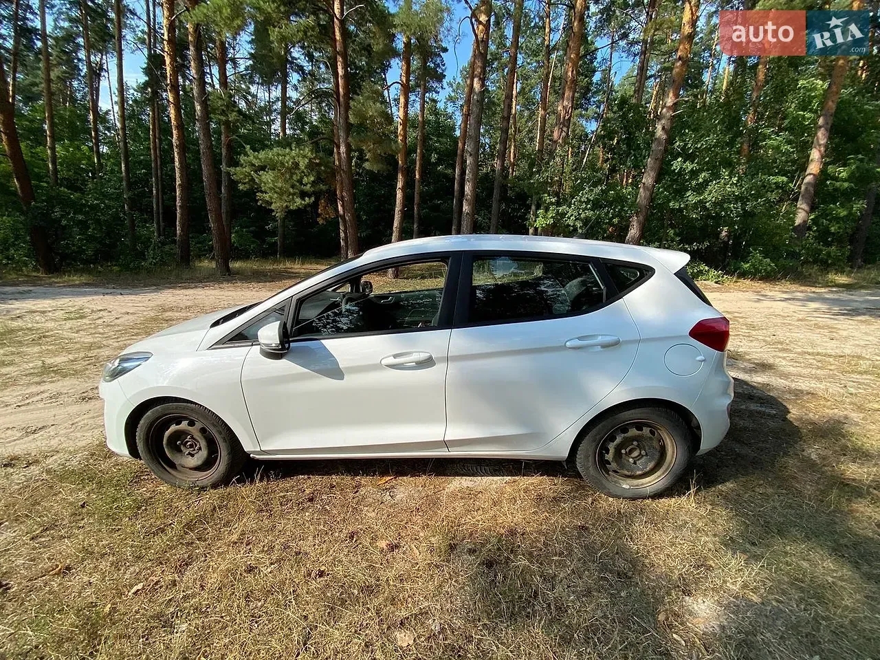 Ford Fiesta 2018 photo 2
