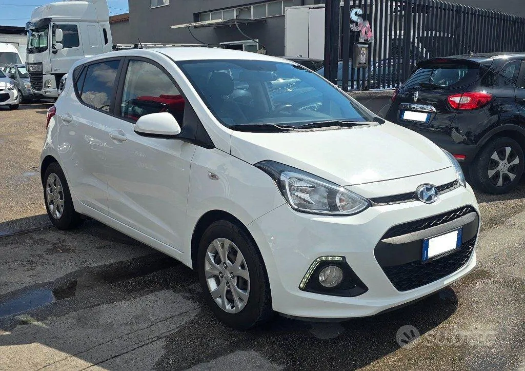 Hyundai I10 2015 photo 2