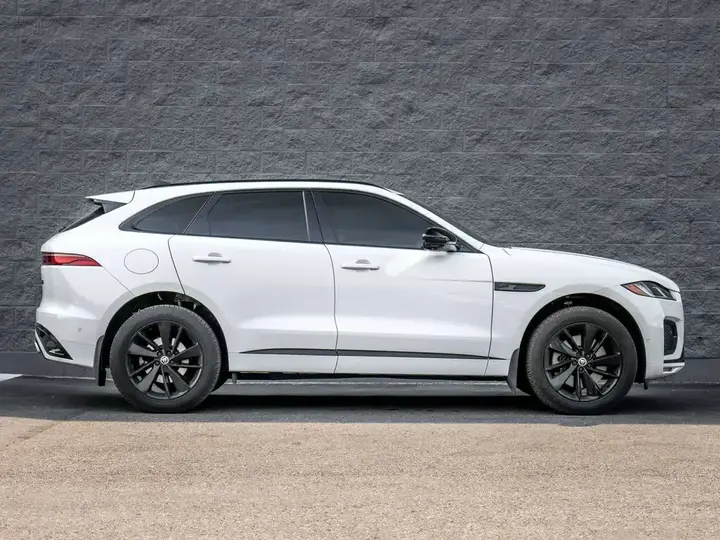 Jaguar F-Pace 2026 photo 4